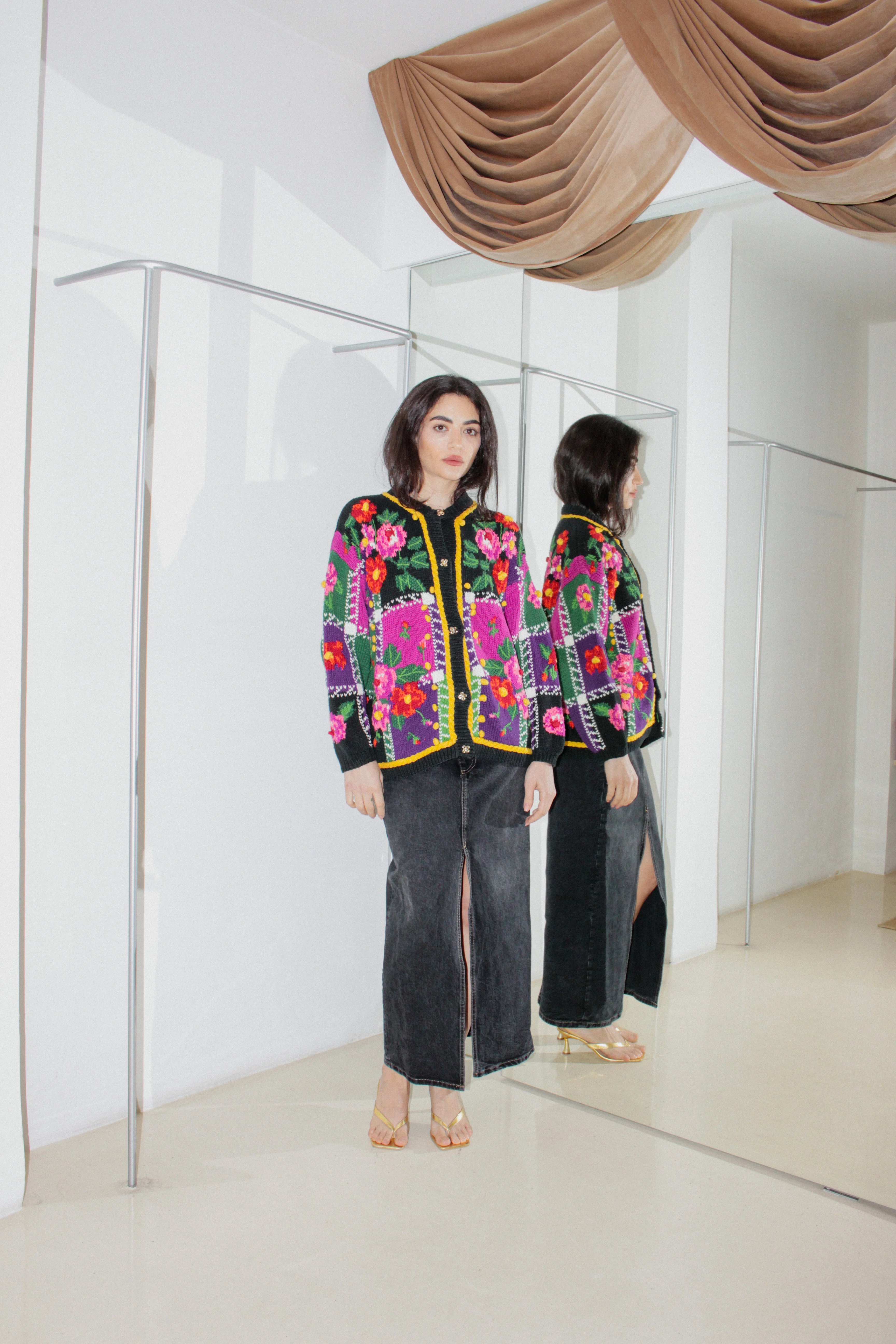 Vintage Floral Cardigan - Image 3