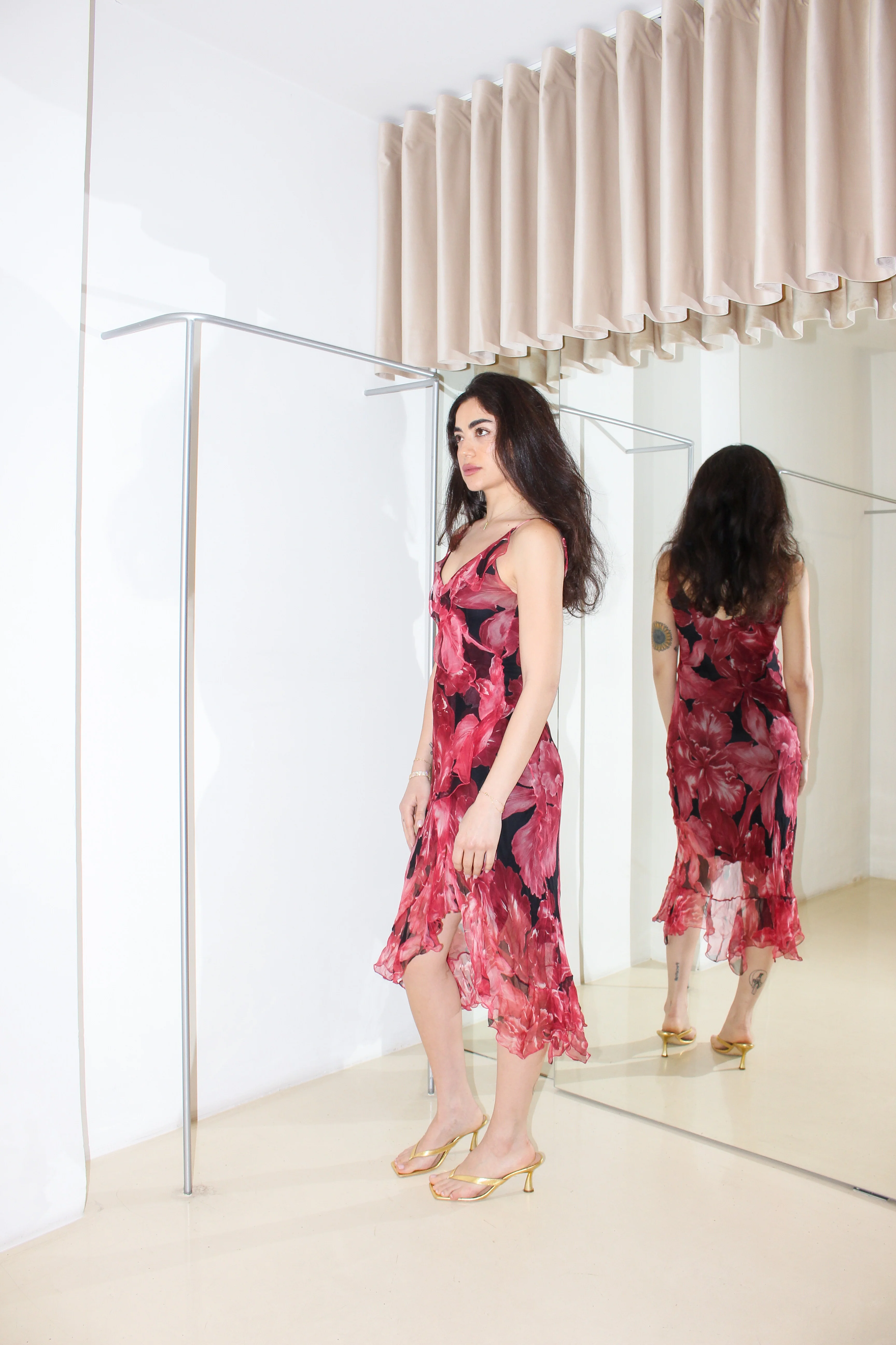 Vintage Floral Dress - Image 2