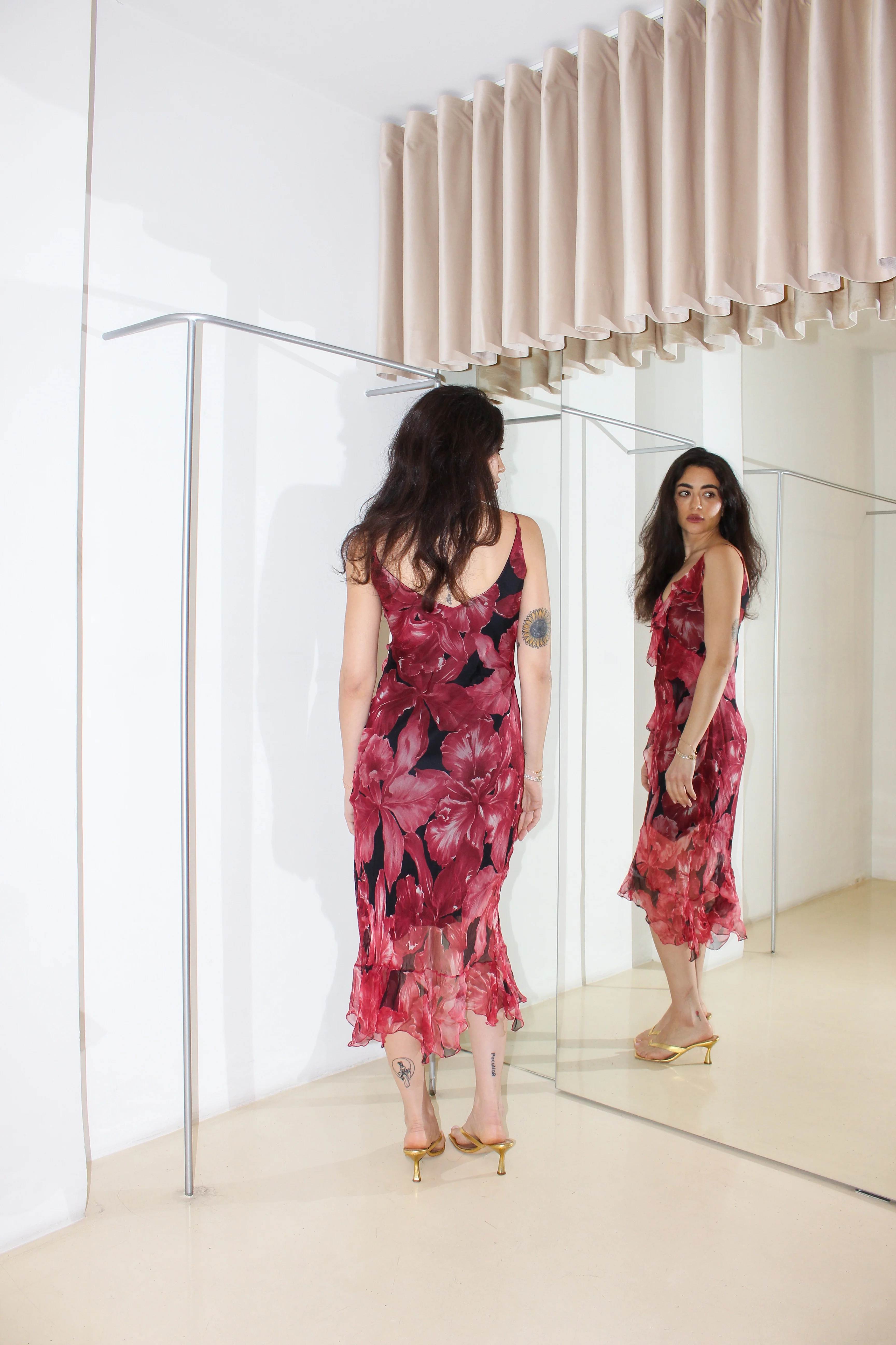 Vintage Floral Dress - Image 3