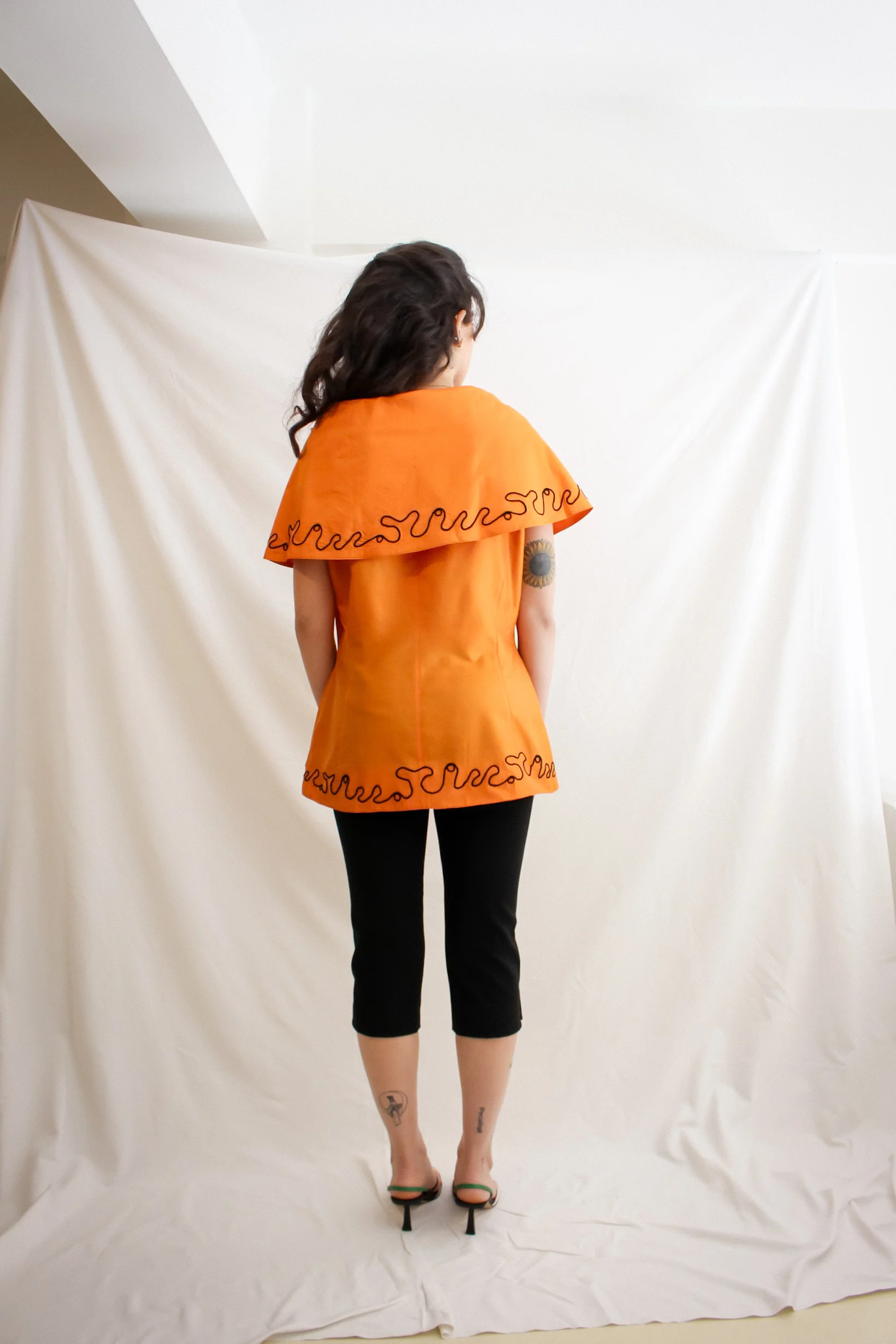 Vintage Off-Shoulders Top - Image 5